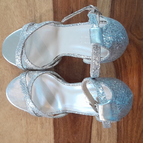 New -Sparkly David Bridal heels - Picture 16 of 16